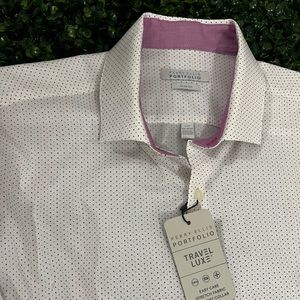 NWT-Perry Ellis White Long Sleeves Shirt